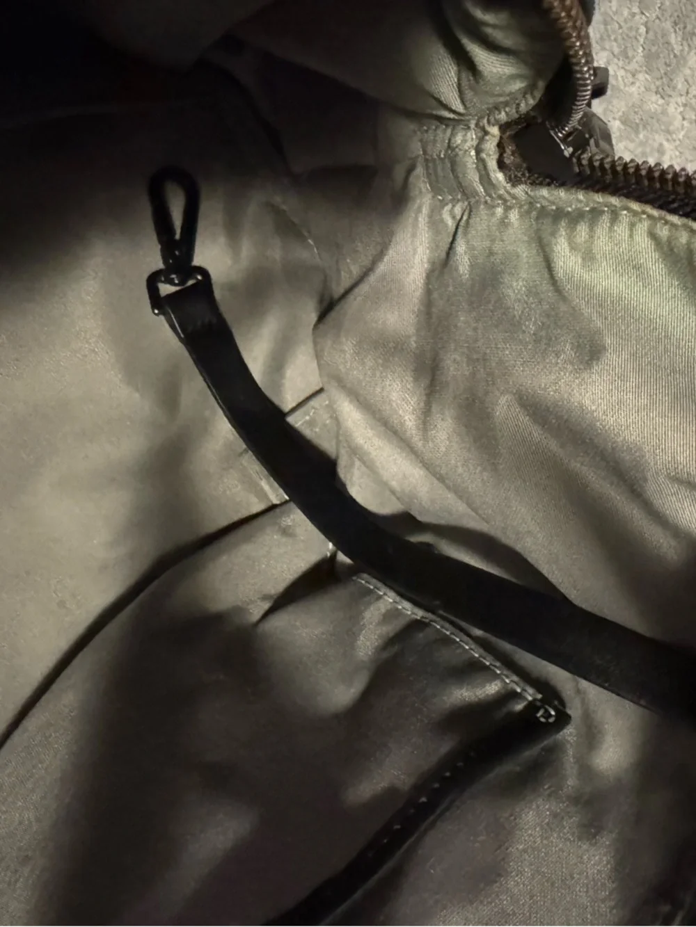 Navy AWAY Travel Duffel Bag with Black Leather Handles 20 L - Picture 8 of 16